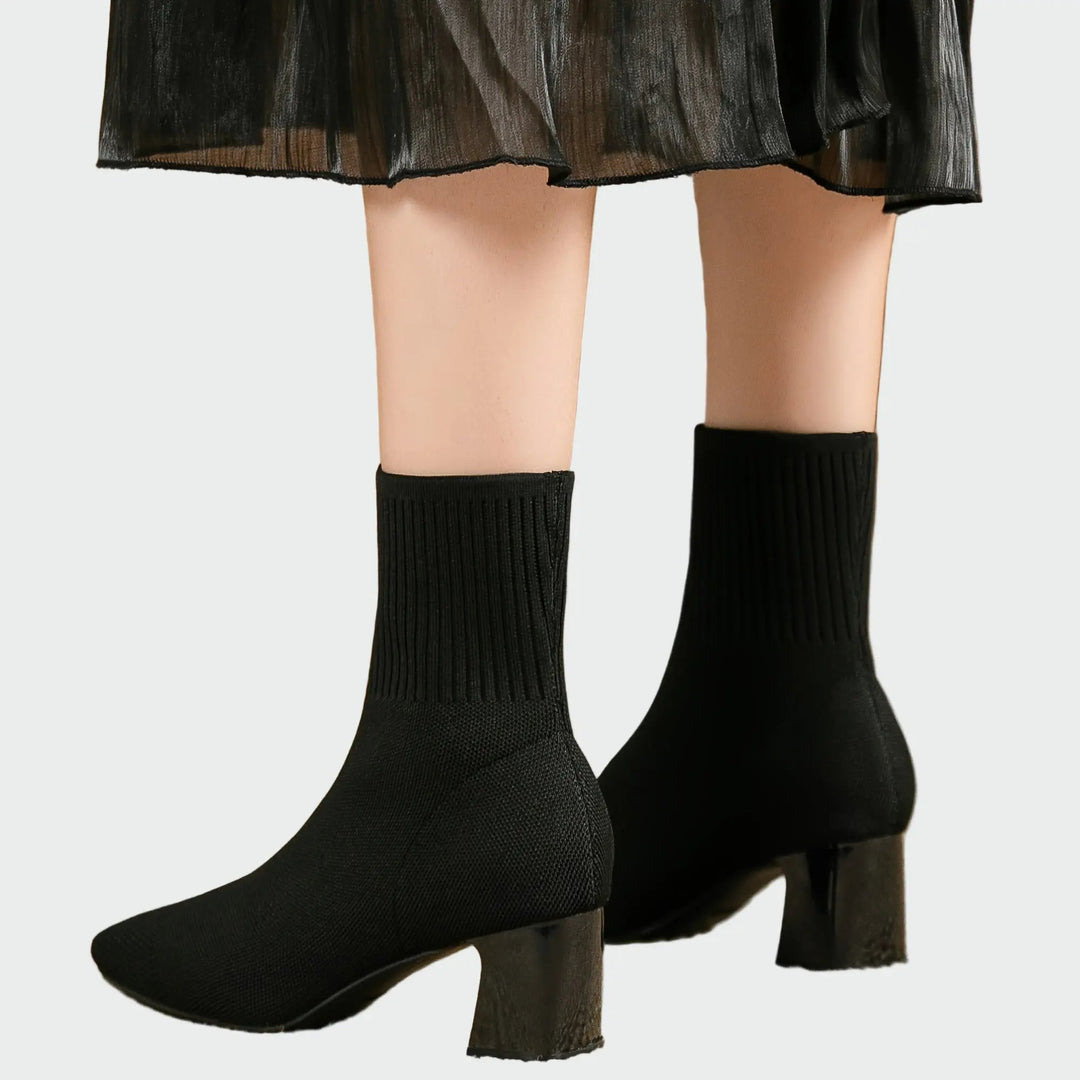 Orthopaedic textile shoes