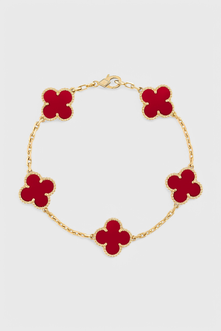 Clover Motif Bracelet with Elegance in Gold Plating