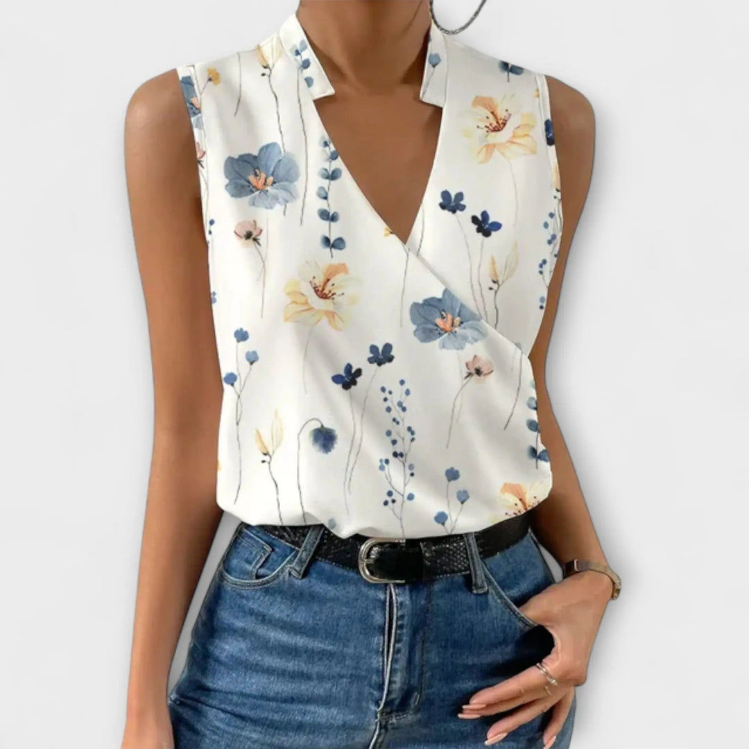 Lucía | Soft Summer Blouse with V-Neck