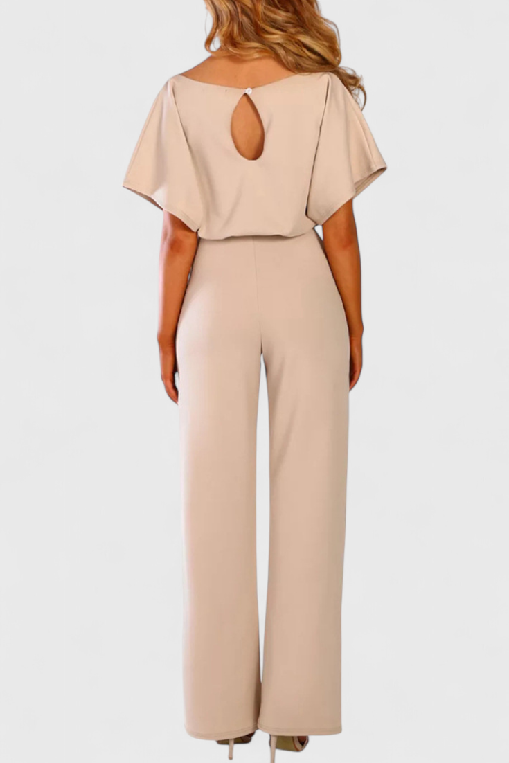 Evie Mono Chic with Fluid Silhouette