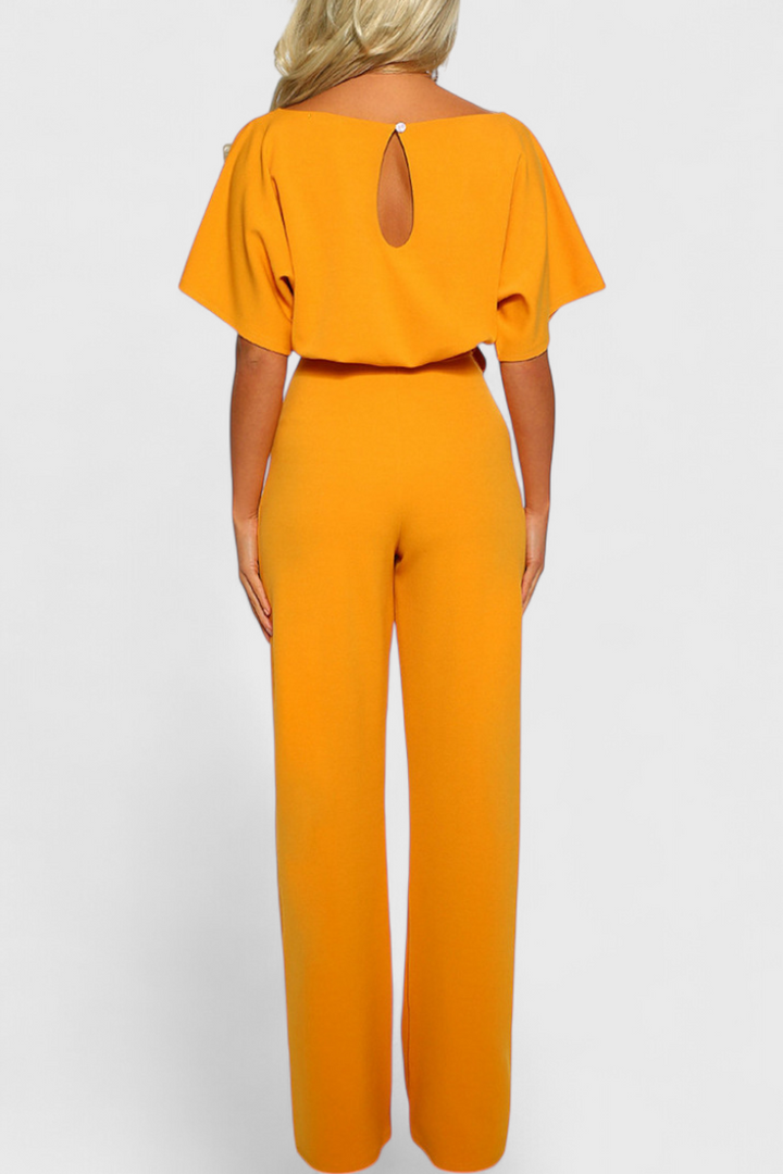 Evie Mono Chic with Fluid Silhouette