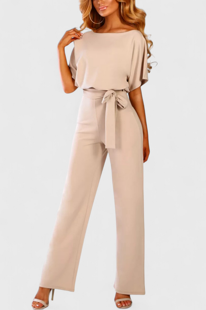 Evie Mono Chic with Fluid Silhouette