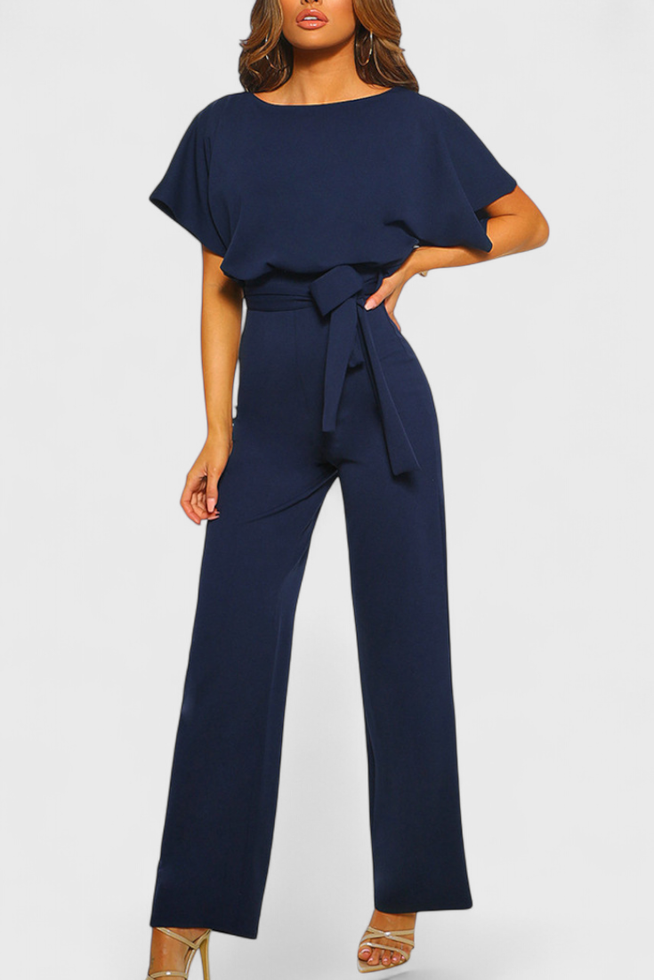 Evie Mono Chic with Fluid Silhouette
