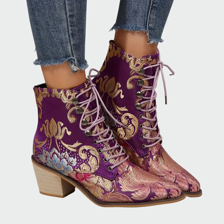 Leather Shoes with Flowers
