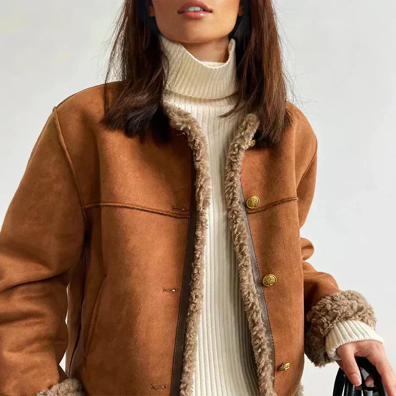 Rosália - Fur Coat with Buttons
