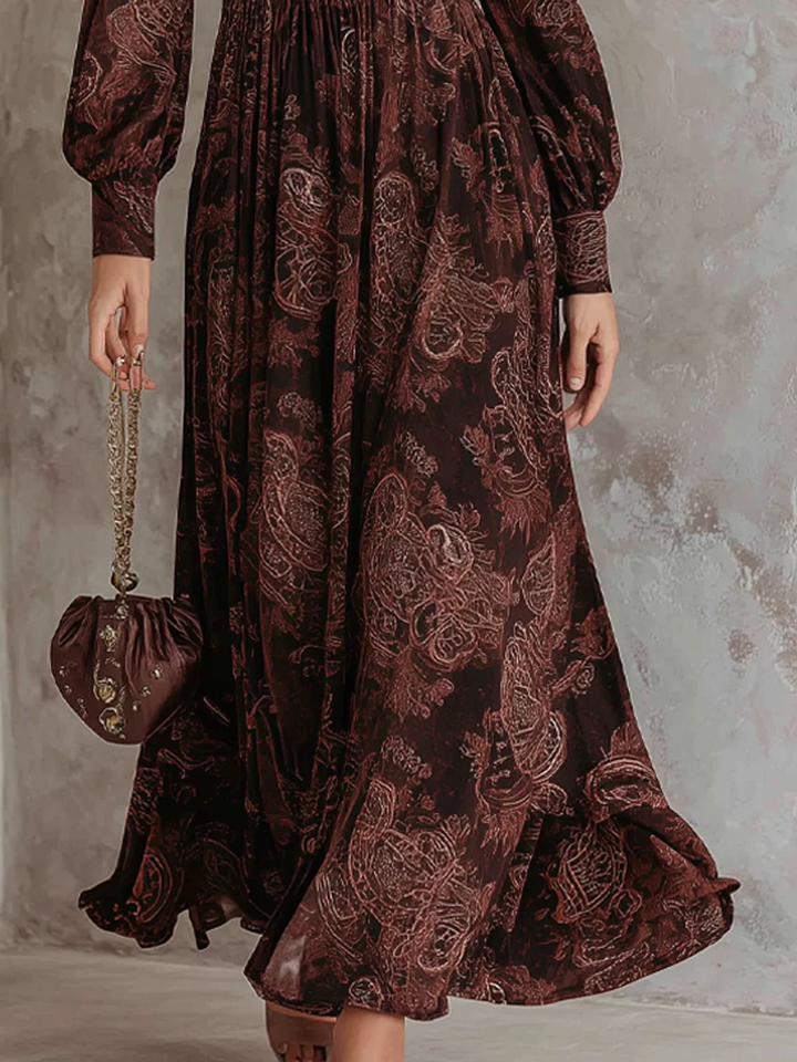 Carmen | Maxi dress with paisley print and waist enhancement